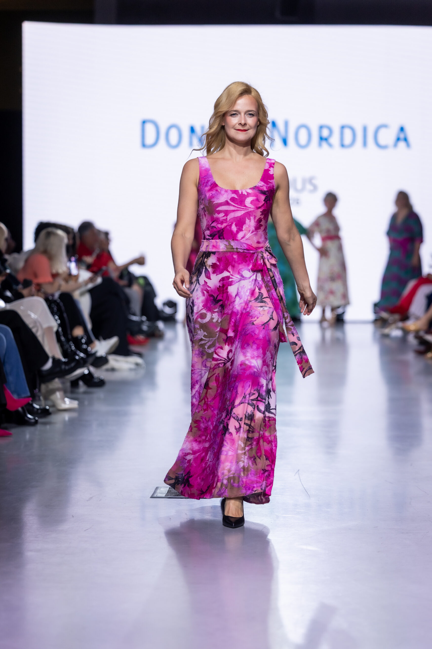 Pink VOLUPUU jaquard viscose dress