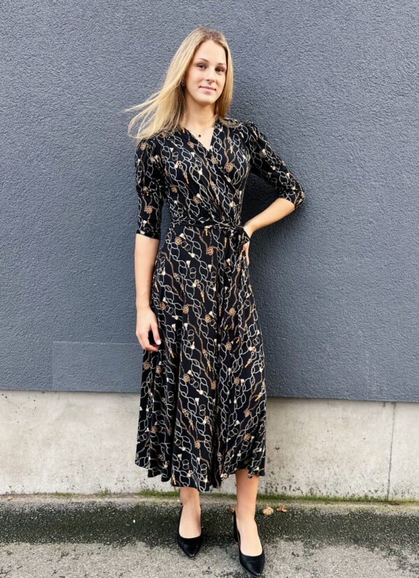 chain print black maxi wrap dress