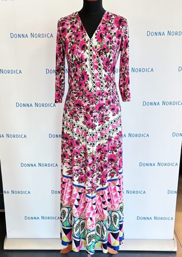 DN230648_ROOSIHEKK_38