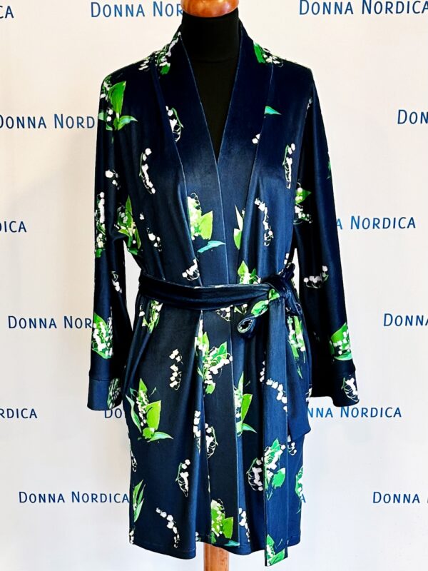 DN231225_VELUURKIMONO_PIIBELEHED_36-2