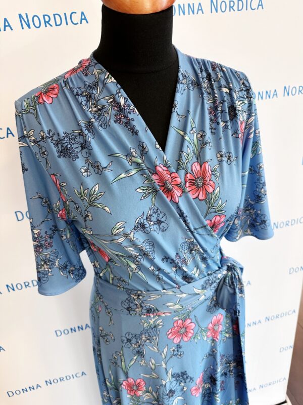 wrap dress light blue flowers