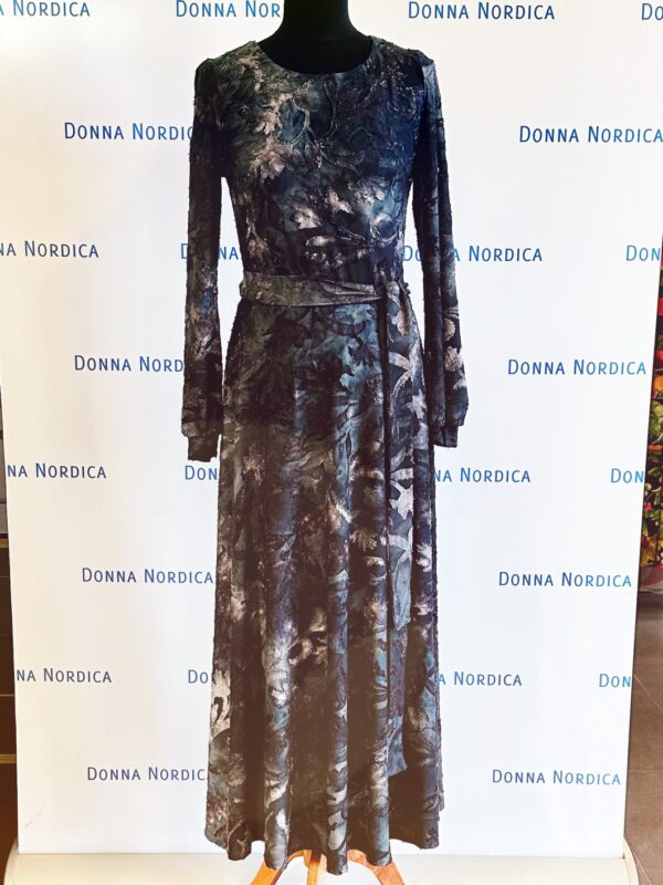 VÕLUPUU jaquard dress