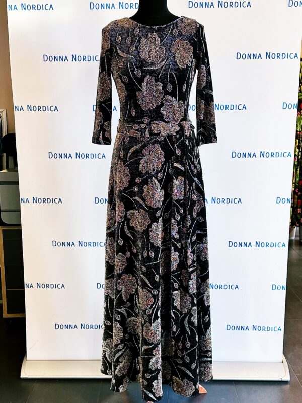 golden-flowers-jaquard-maxi-dress