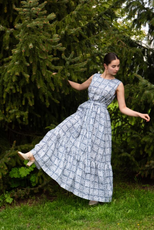 pakutrukk signatuur linen maxi dress