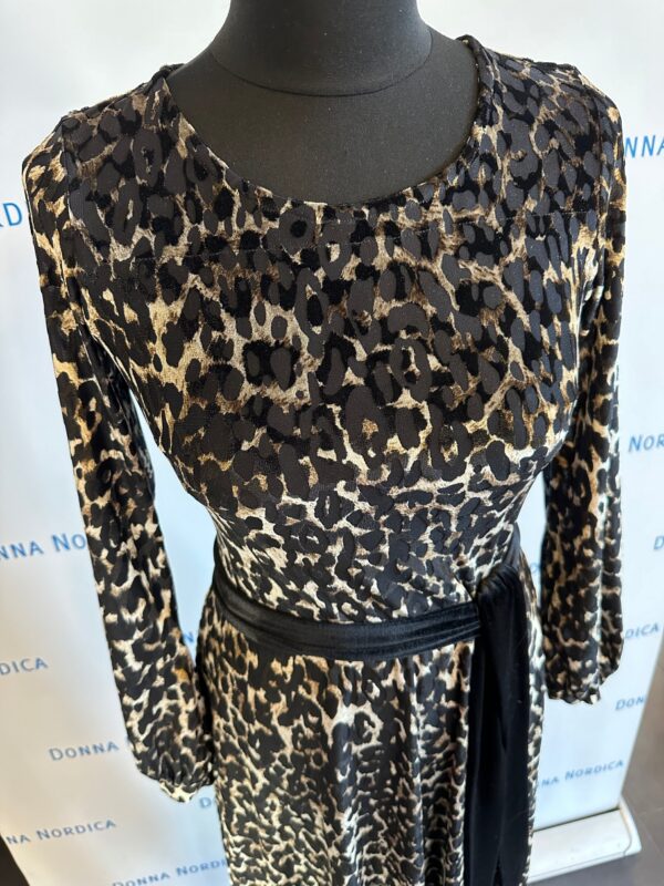 leopard print long velvet dress