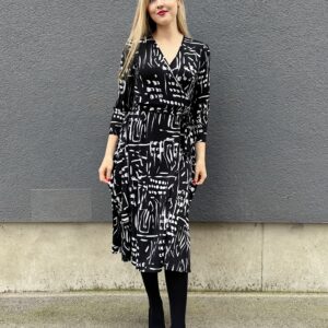 black and white graphic print midi dress