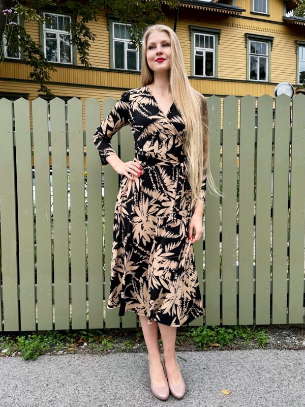 leaf pattern black midi dress