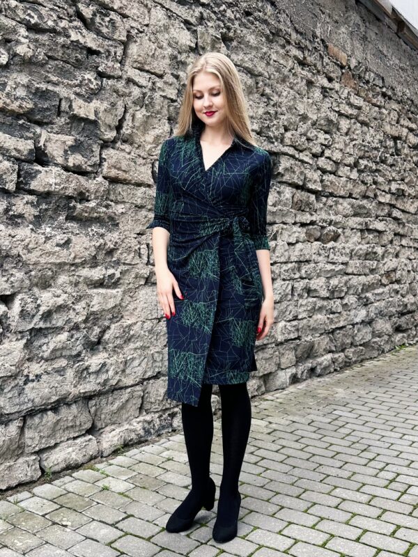 black.green print fitted faux wrap dress